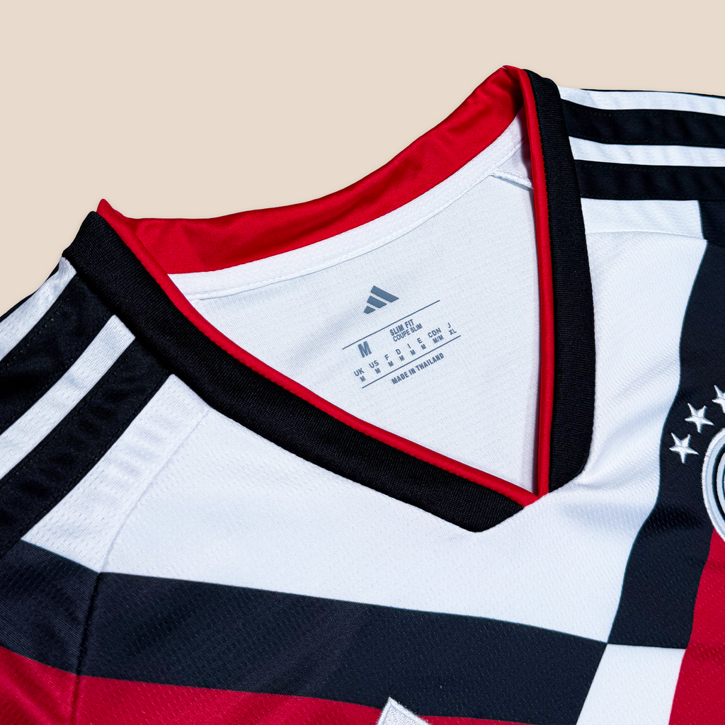 Alemania 2026 Local CropTop
