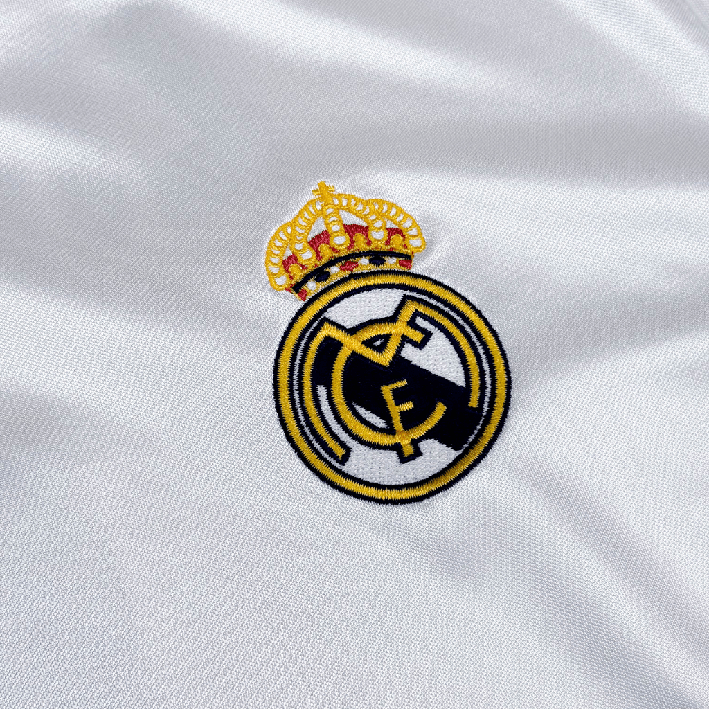 Real Madrid 2004/05 Local