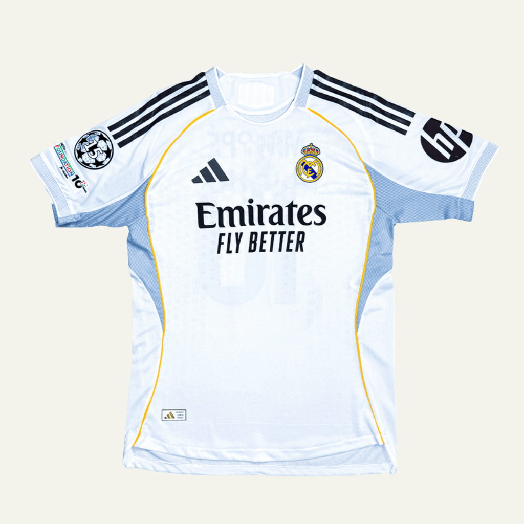 Real Madrid 2025/26 Local Versión Jugador