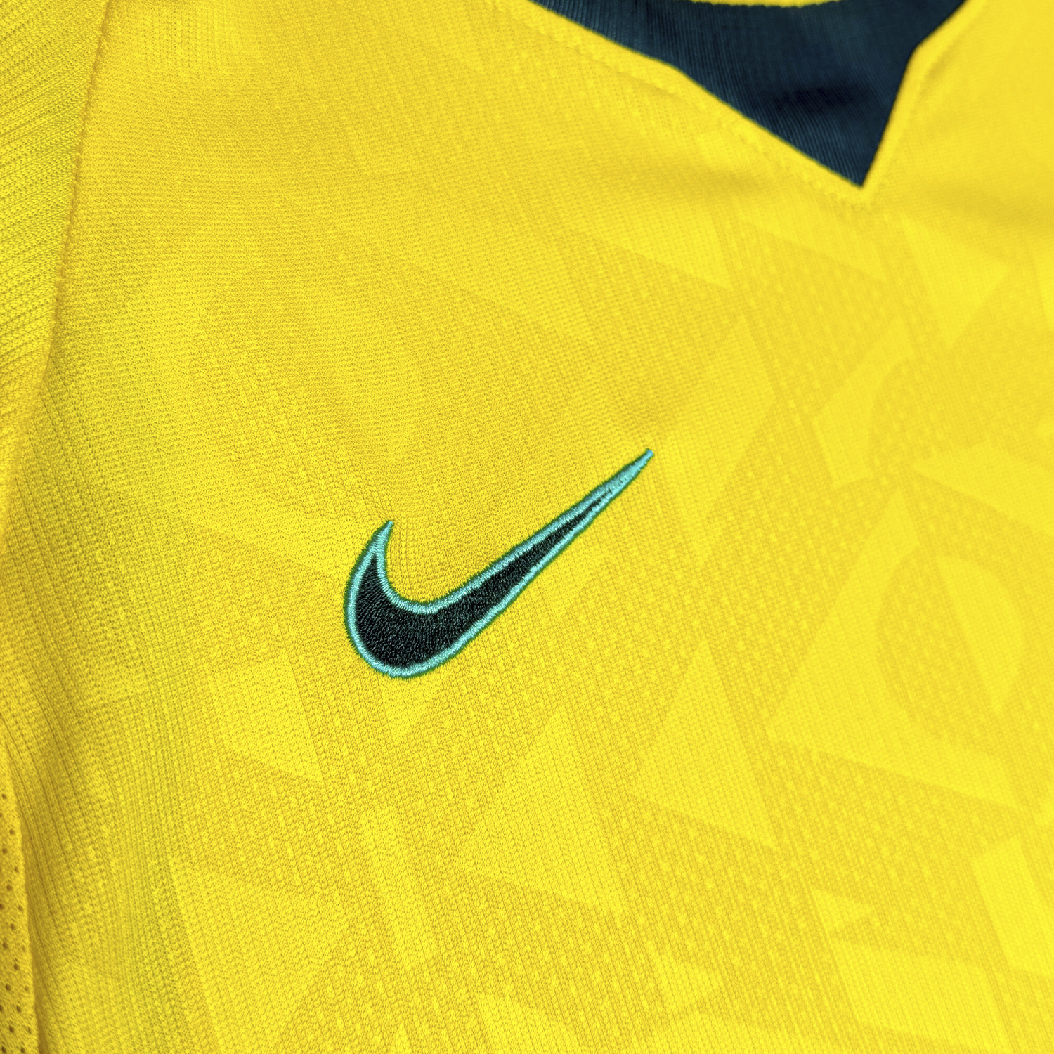 Brasil 2026 Local CropTop